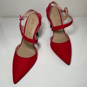 NWT Red Pointed Toe Heels